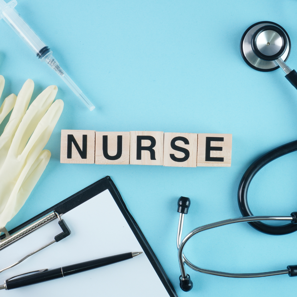 The Essential Nurse’s Guide: Must-Have Items On and Off Shift