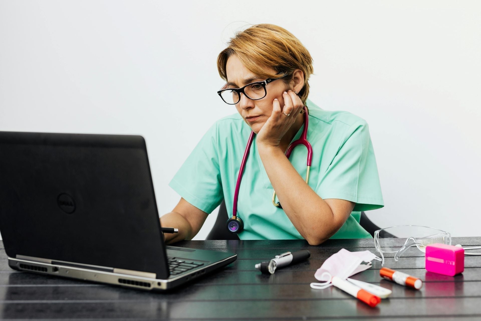 Tips for Nurses to Manage Stress and Mental Well-being