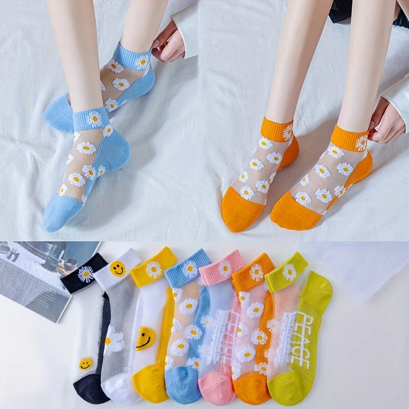 15-Pairs  Korean Style Socks: Random Color Sheer Ankle Socks with Daisy Print, Summer Invisible Wear